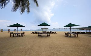 joes unawatuna 3*