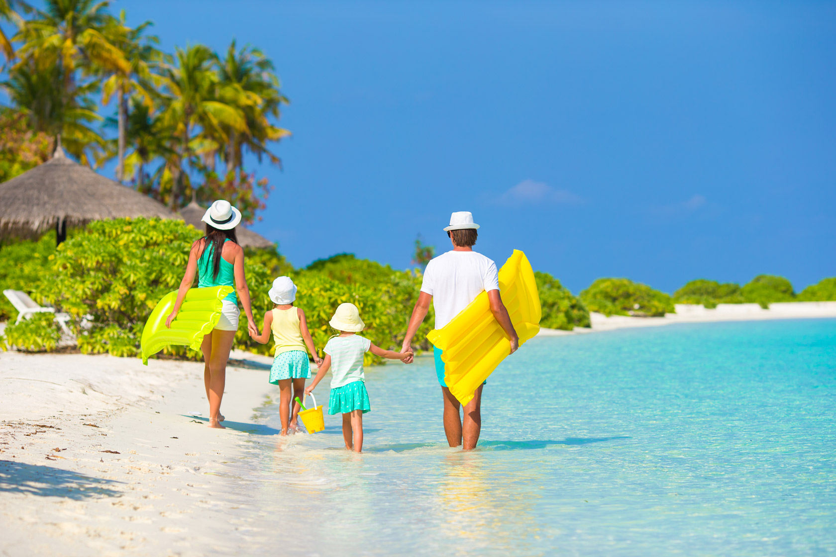 Как организовать поездку на Мальдивы с детьми?